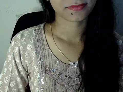 Snapshot of Shezi_N chatting on August 1, 2026, 2:48 pm Shezi N online show from August 1, 2026, 2:48 pm