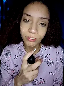 Snapshot of Luna-Vixen1 chatting on November 19, 2025, 10:26 am Luna-Vixen1 online show from November 19, 2025, 10:26 am