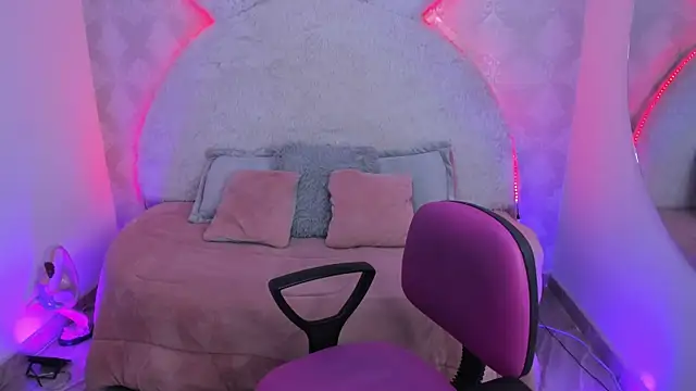 Snapshot of valentina_clk chatting on November 27, 2025, 1:00 pm valentina clk online show from November 27, 2025, 1:00 pm