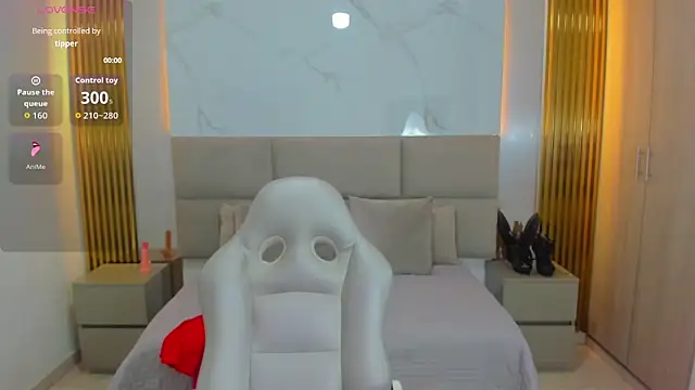 Snapshot of Aziz_daud chatting on February 14, 2026, 10:26 am Aziz daud online show from February 14, 2026, 10:26 am