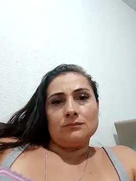 pimentahot1986 online show from October 16, 2025, 9:01 pm