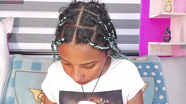 Zoe Rider online show from December 18, 2025, 12:42 pm