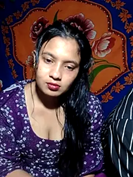 sexylive1100 online show from November 30, 2025, 1:12 pm