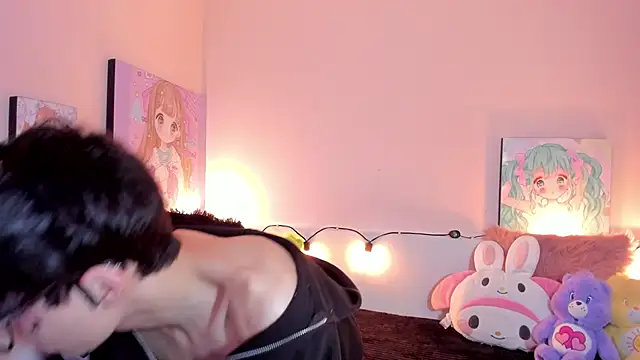 Strawberry Kitty  online show from February 9, 2026, 1:36 am