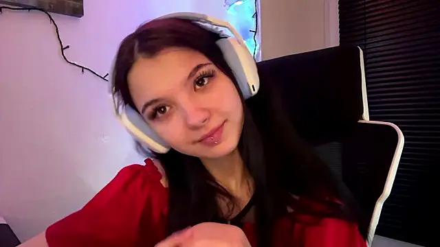 HanaMantanaDell online show from February 13, 2026, 3:12 pm