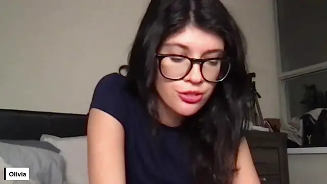 Snapshot of Livis_world chatting on November 21, 2025, 12:09 am Livis world online show from November 21, 2025, 12:09 am