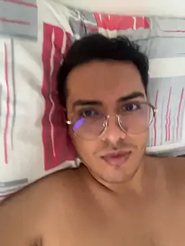 JohnBelRose online show from November 30, 2025, 1:12 pm