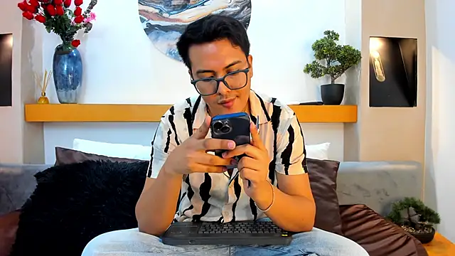 JohnBelRose online show from November 6, 2025, 7:29 pm