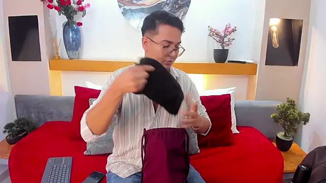 JohnBelRose online show from January 9, 2026, 7:32 pm