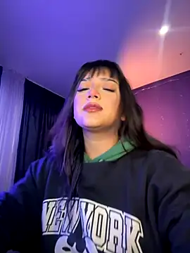 Snapshot of Nefertari__ chatting on November 2, 2025, 11:48 am Nefertari online show from November 2, 2025, 11:48 am