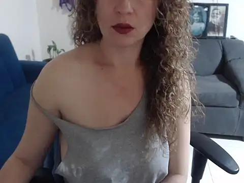 scarletardiente03 online show from October 27, 2025, 12:28 pm