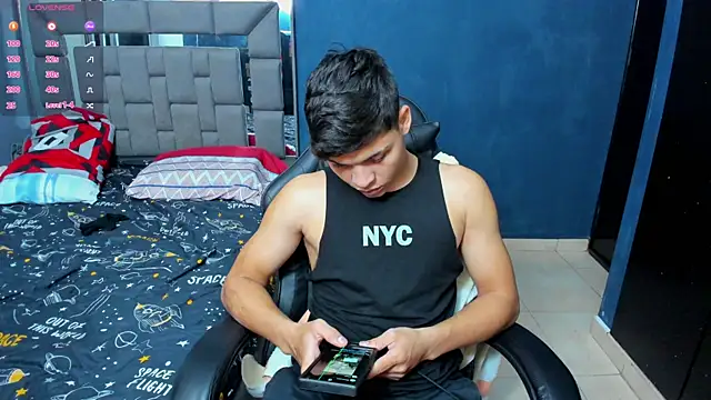 Snapshot of baby_david_03 chatting on February 18, 2026, 4:54 am baby david 03 online show from February 18, 2026, 4:54 am