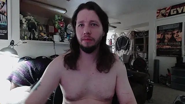 biggerisbetter12 online show from March 16, 2026, 3:26 pm