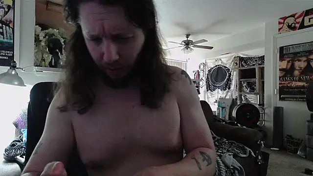 biggerisbetter12 online show from April 10, 2026, 2:57 pm