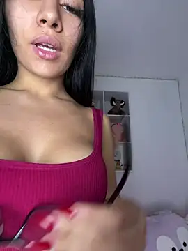 Snapshot of _Alicee_1 chatting on July 16, 2026, 1:24 am Alicee 1 online show from July 16, 2026, 1:24 am