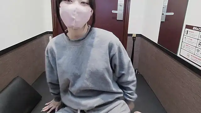 Snapshot of _Mirei_ chatting on November 26, 2025, 9:09 am Mirei online show from November 26, 2025, 9:09 am