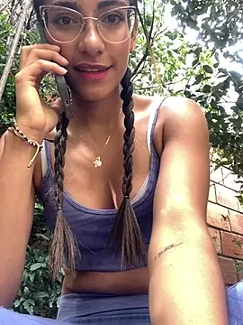Snapshot of elegant__rouse chatting on May 12, 2026, 8:26 pm elegant rouse online show from May 12, 2026, 8:26 pm