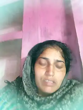 Snapshot of Pooja_shre chatting on January 11, 2026, 2:51 am Pooja shre online show from January 11, 2026, 2:51 am