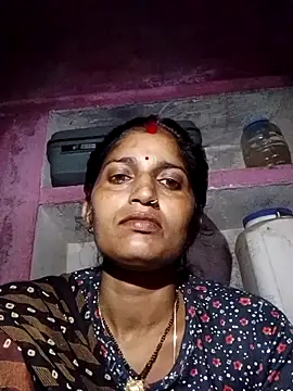 Snapshot of Pooja_shre chatting on October 27, 2025, 10:38 am Pooja shre online show from October 27, 2025, 10:38 am