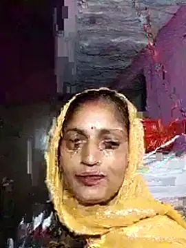 Snapshot of Pooja_shre chatting on November 20, 2025, 3:12 pm Pooja shre online show from November 20, 2025, 3:12 pm