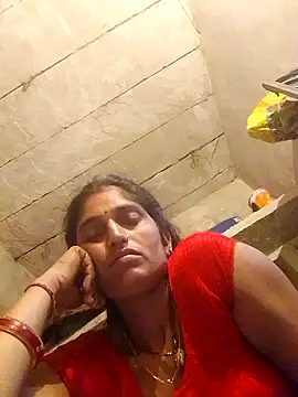 Snapshot of Pooja_shre chatting on October 25, 2025, 10:32 pm Pooja shre online show from October 25, 2025, 10:32 pm