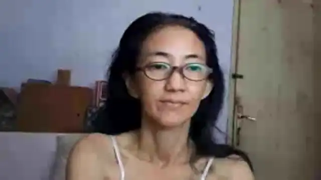 Snapshot of princessD077 chatting on April 20, 2026, 4:30 pm princessD077 online show from April 20, 2026, 4:30 pm