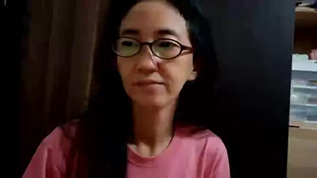 Snapshot of princessD077 chatting on February 13, 2026, 10:21 pm princessD077 online show from February 13, 2026, 10:21 pm