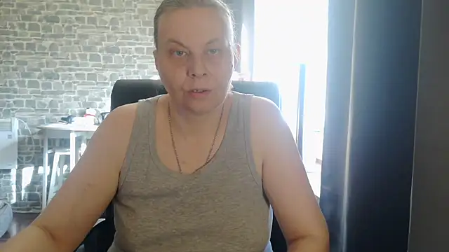 Diamond Bite online show from October 26, 2025, 9:10 am