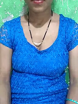 Itz Aisha   online show from March 2, 2026, 8:43 am