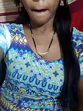 Itz Aisha   online show from April 3, 2026, 5:25 am