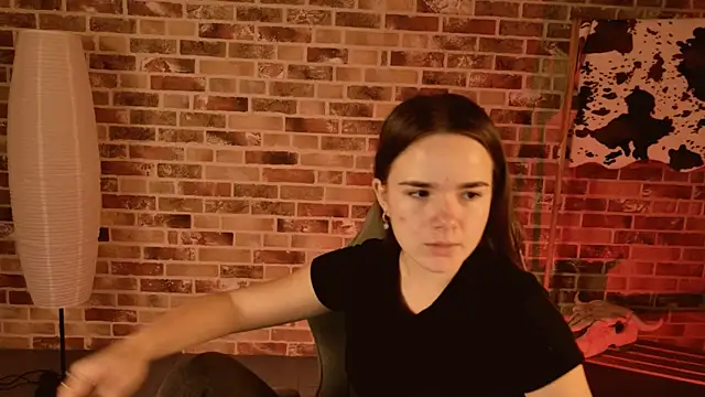 Snapshot of May_Bloom chatting on November 8, 2025, 5:11 am May Bloom online show from November 8, 2025, 5:11 am