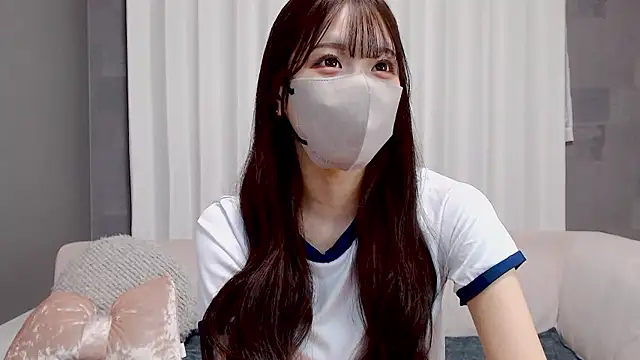 LOVE MIREI LOVE online show from November 19, 2025, 11:32 am