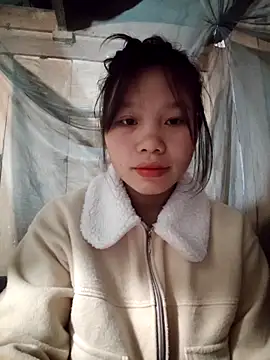 linh-miu99 online show from February 19, 2026, 1:57 am