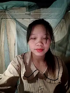 linh-miu99 online show from February 21, 2026, 8:05 am