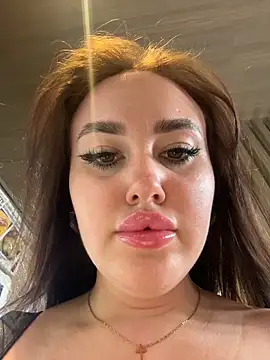 KiraSunshine online show from February 19, 2026, 4:20 am