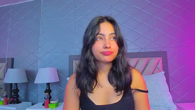 ViolettRouse online show from February 3, 2026, 5:29 pm