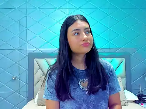 ViolettRouse online show from November 28, 2025, 3:56 pm