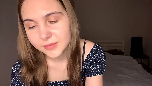 Snapshot of MyraLitterers chatting on December 21, 2025, 3:36 pm MyraLitterers online show from December 21, 2025, 3:36 pm