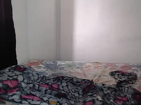  camila trans  online show from November 24, 2025, 12:16 pm