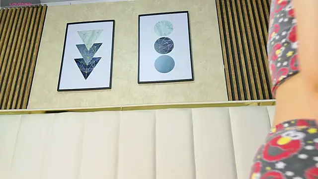 Snapshot of CelestteJones_ chatting on October 19, 2025, 4:37 am CelestteJones online show from October 19, 2025, 4:37 am