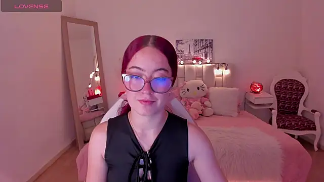 Amaraa couper1 online show from January 7, 2026, 3:55 am