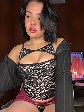 Snapshot of Chloe_Mullerr chatting on February 22, 2026, 9:27 pm Chloe Mullerr online show from February 22, 2026, 9:27 pm