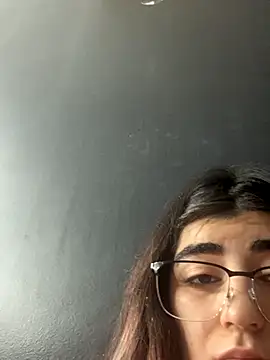 Snapshot of milky_denni chatting on October 18, 2025, 5:26 pm milky denni online show from October 18, 2025, 5:26 pm