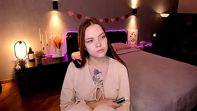 Snapshot of MelissaBell_ chatting on November 18, 2025, 2:16 am MelissaBell online show from November 18, 2025, 2:16 am