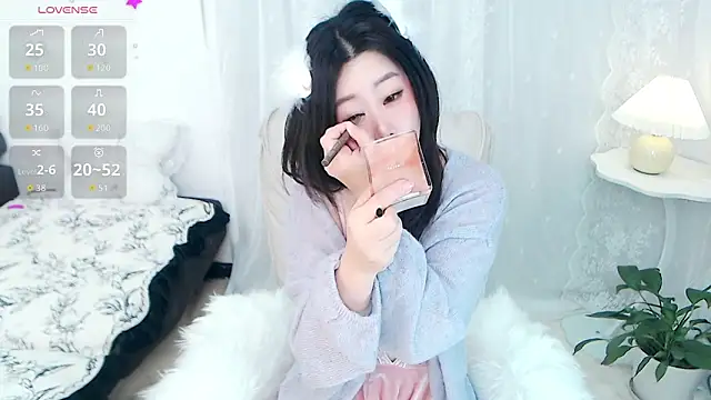 ninibaby-66 online show from December 18, 2025, 10:02 pm