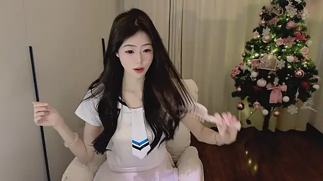 Onecutelittle online show from January 12, 2026, 7:26 am