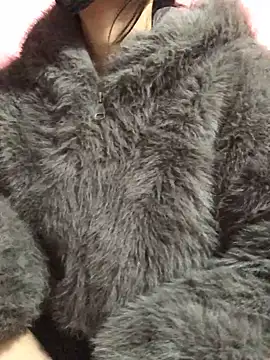 Kylie beem online show from November 25, 2025, 1:22 pm