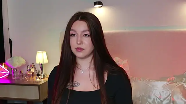 Snapshot of _Tessa_May_ chatting on October 26, 2025, 6:08 pm Tessa May online show from October 26, 2025, 6:08 pm