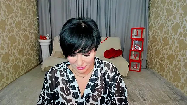 KiraTempt online show from February 14, 2026, 7:36 pm