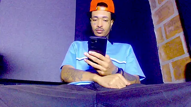 Snapshot of Anaconda_larga chatting on February 19, 2026, 2:14 pm Anaconda larga online show from February 19, 2026, 2:14 pm